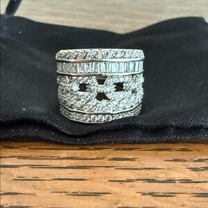 Elegant Silver Women's Ring
